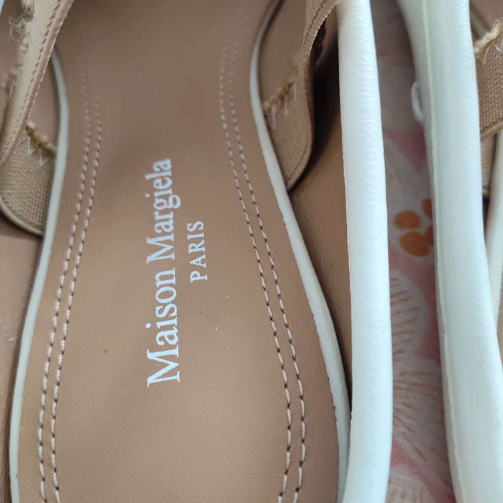 Maison Martin Margiela White Tabi Slip-On Loafers with Tan Strap - Picture 4 of 5